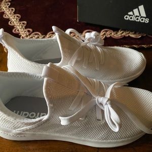Adidas CloudFoam Sneakers